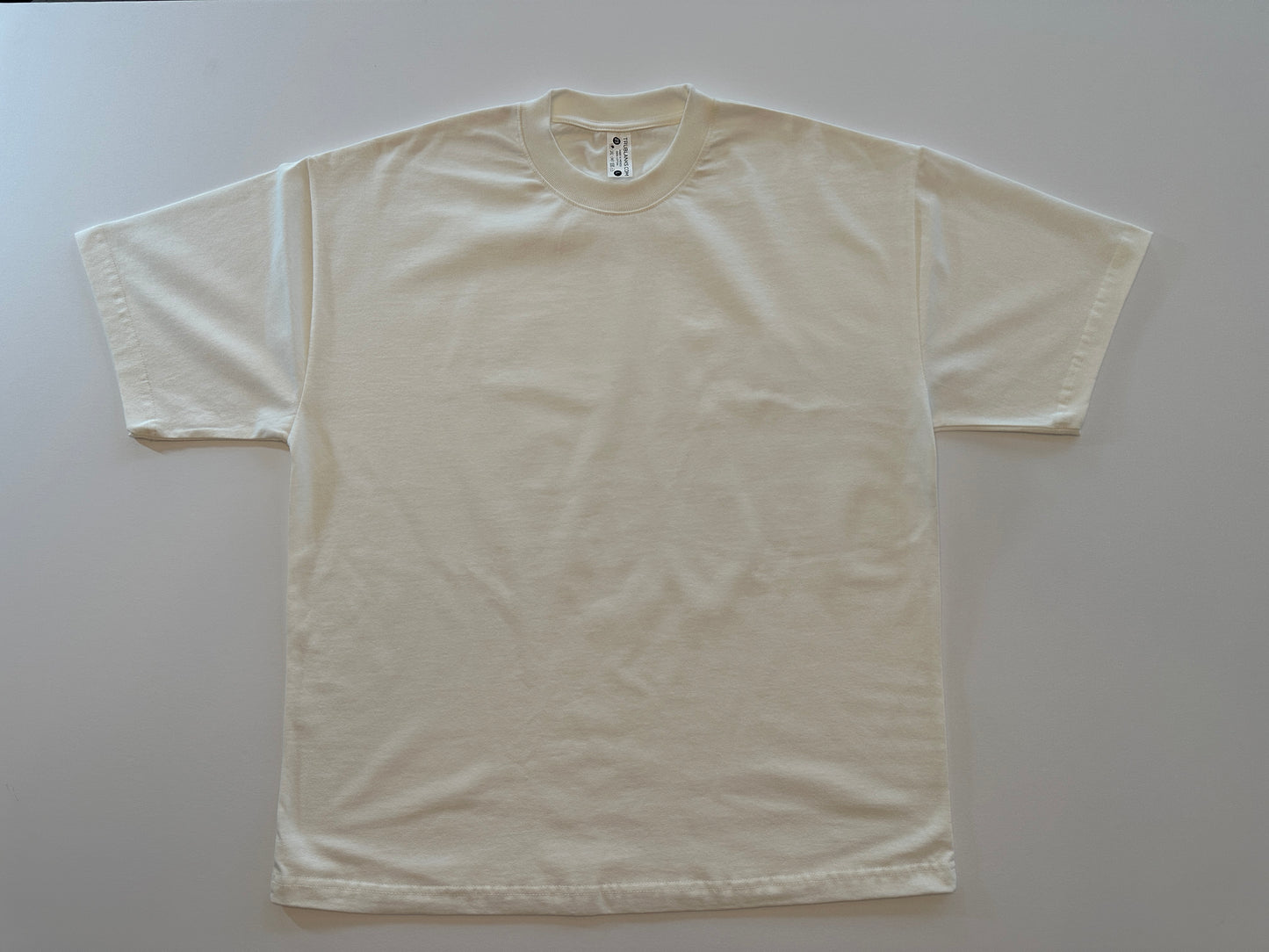 100% Cotton 260GSM(7.5 Ounces) Oversized Solid Tee